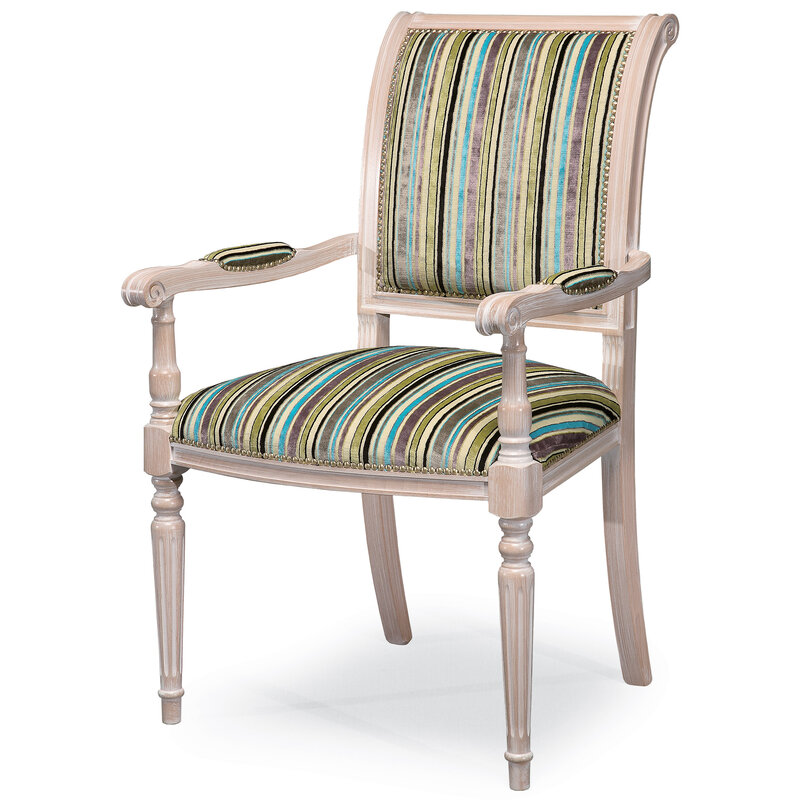 Busetto S668A Poltroncina con braccioli dal design classico in massello di faggio, verniciatura personalizzabile in tinte da campionario 1