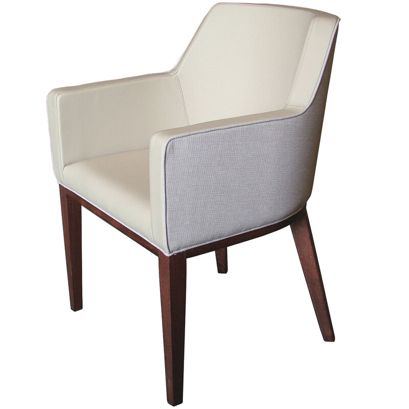 Busetto P018 <p><strong>ATTENZIONE: SEDIA DISPONBILE SOLO PER QUANTITA' MINIMA 50 PEZZI 1