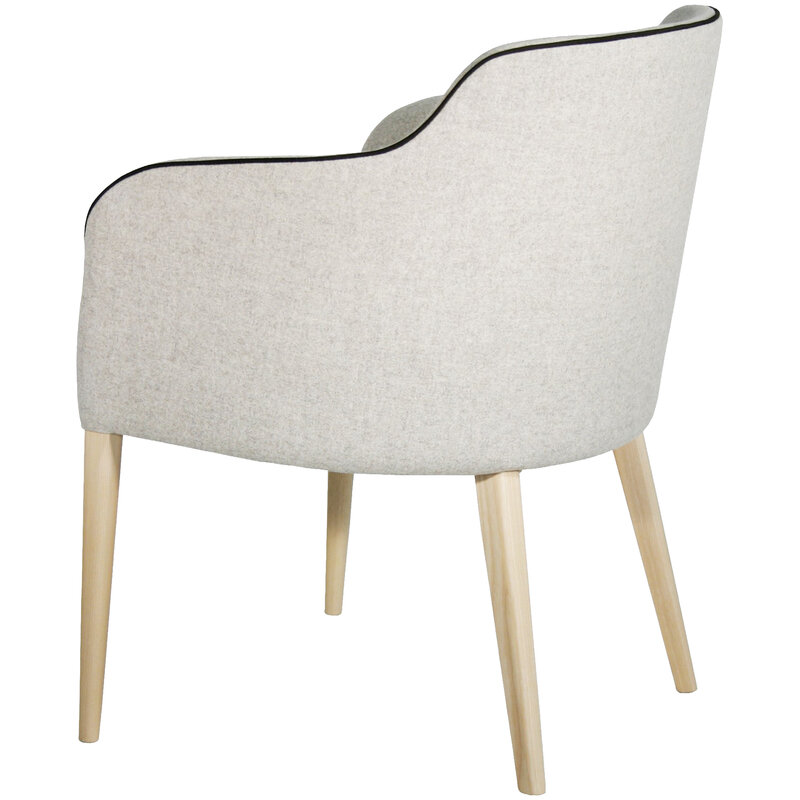 Busetto P056 Modern chair with armrest made in solid beech or ash wood, available in a choice of finishes 3