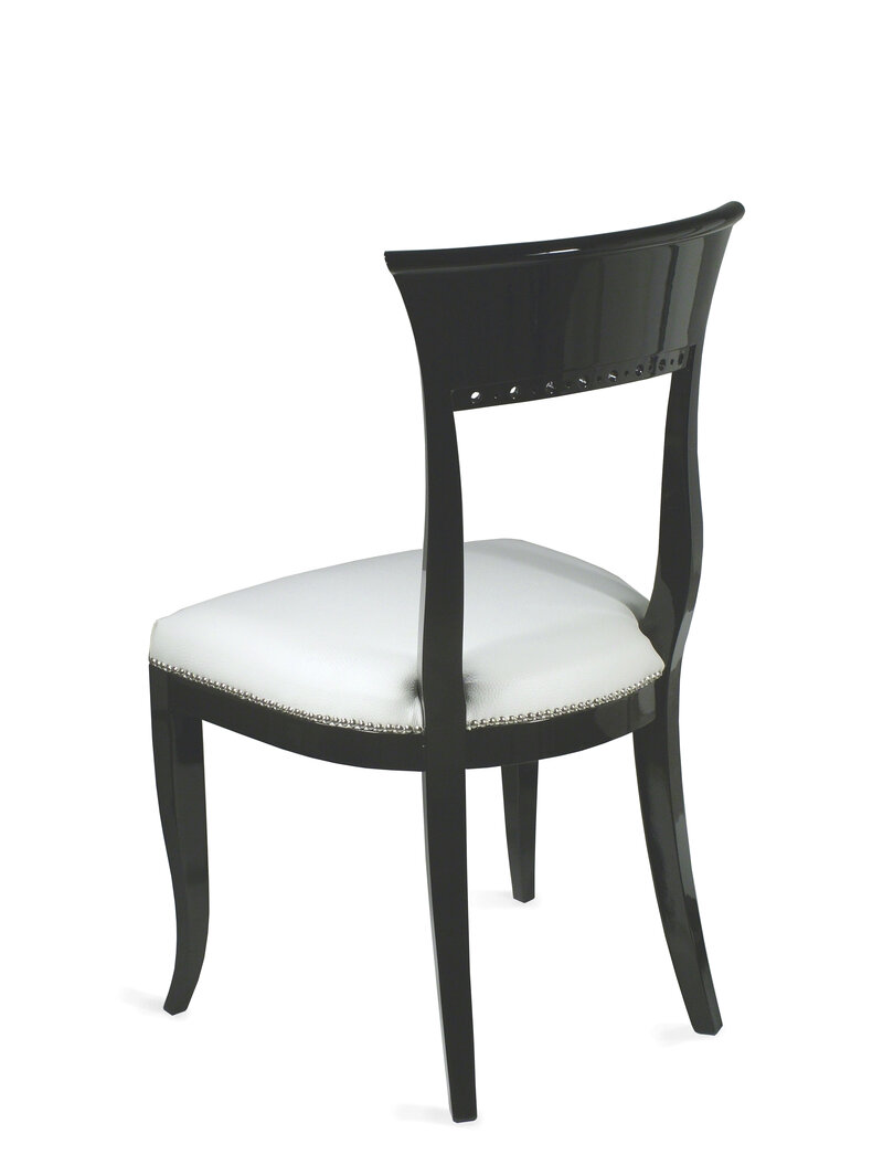 Busetto S605 Classical chair in solid beech wood, available in a choice of finishes 2
