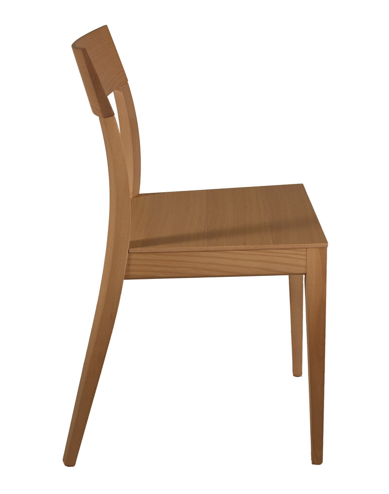 Busetto S090L <p>Contemporary chair in ash or beech solid wood with ash or beech plywood seat, available in a choice of finishes 2