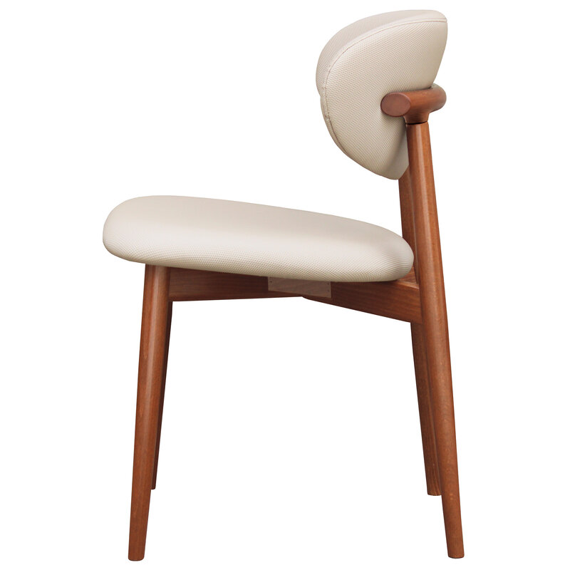 Busetto S018R <p>Sedia dallo stile moderno in massello di faggio o frassino 2