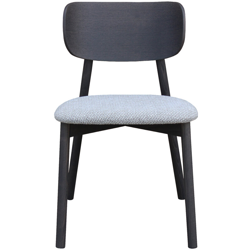 Busetto S015 <p>Sedia dallo stile moderno in massello di faggio o frassino 2