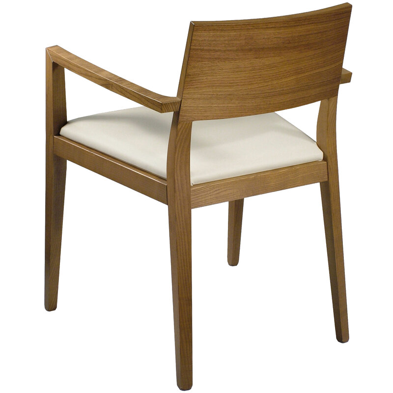 Busetto S112BA <p><strong>ATTENZIONE: SEDIA DISPONBILE SOLO PER QUANTITA' MINIMA 100 PEZZI 3